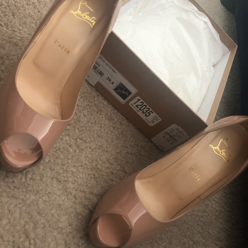 👡👡